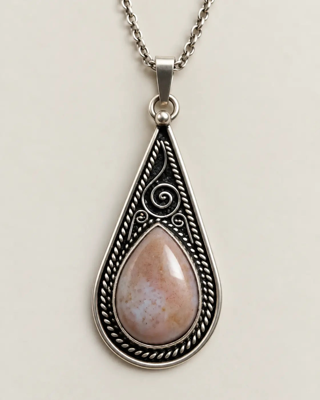 Tazrut Necklace
