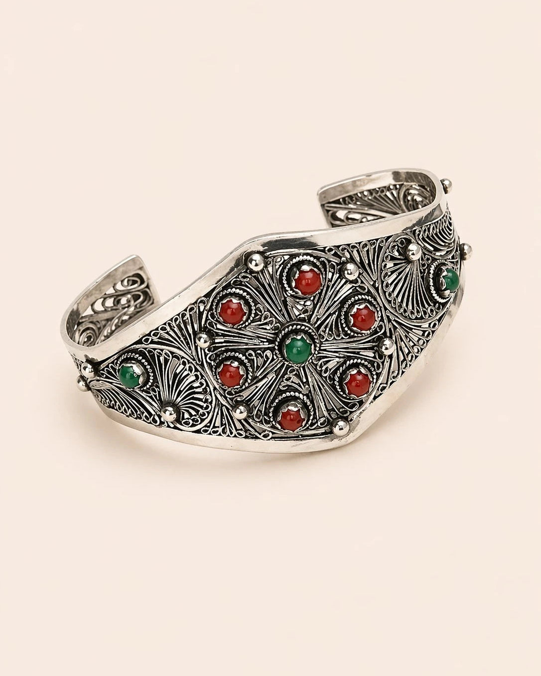 Mira – Manchette en Argent Amazigh Ornée