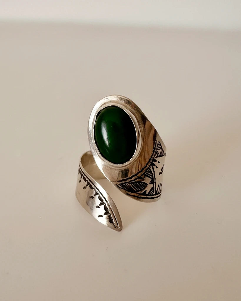 Tasaft Amazigh Silver Ring – Handmade Adjustable Spiral Ring with Natural Stones