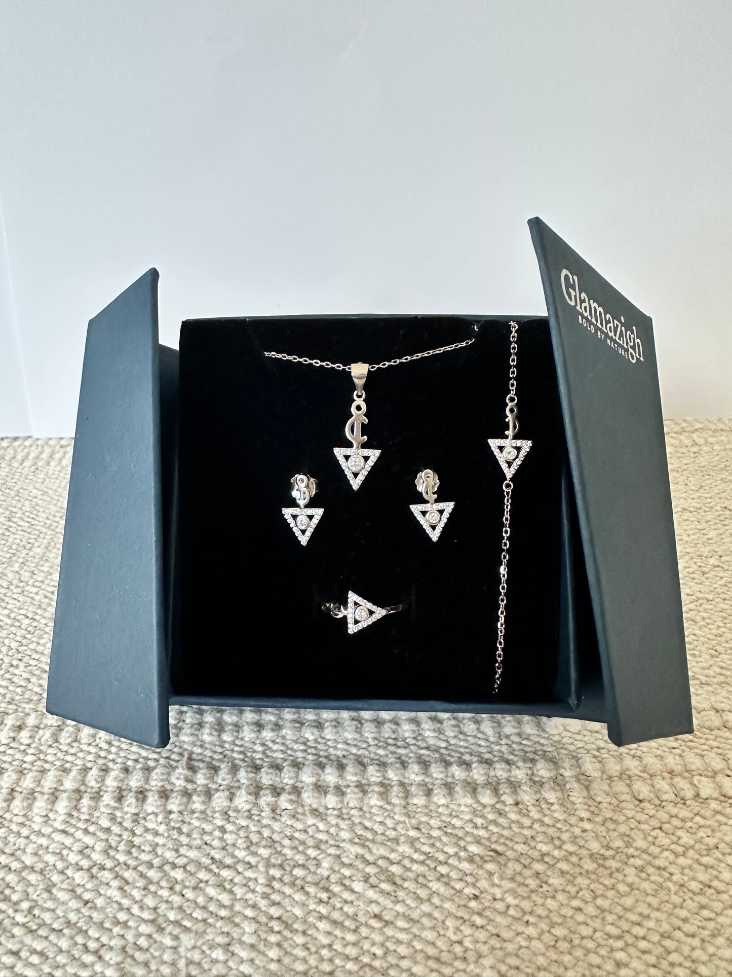 Tizerzit - Amazigh Fibula Silver Jewellery Set