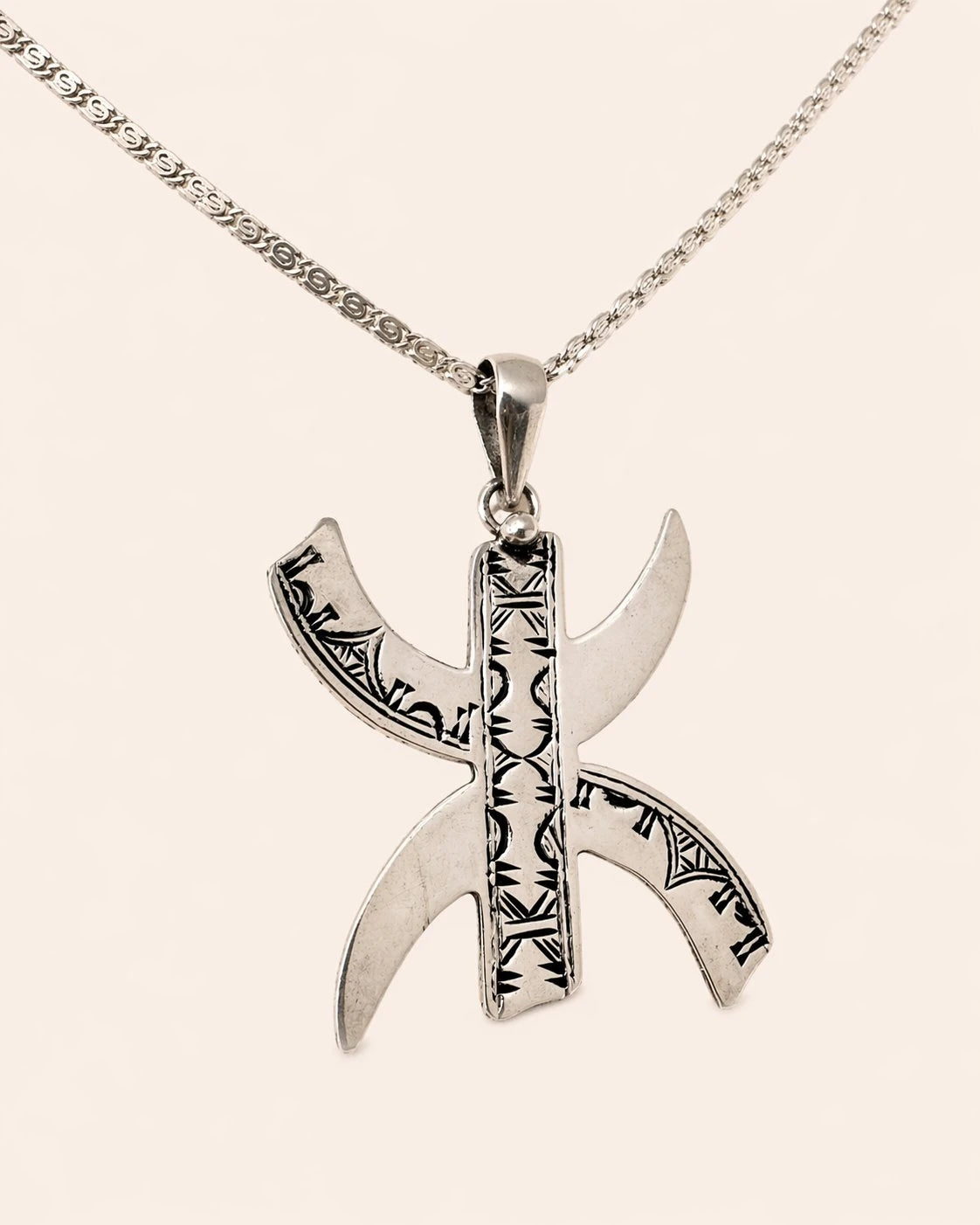 Yaz – Collier Amazigh en Argent avec Pendentif