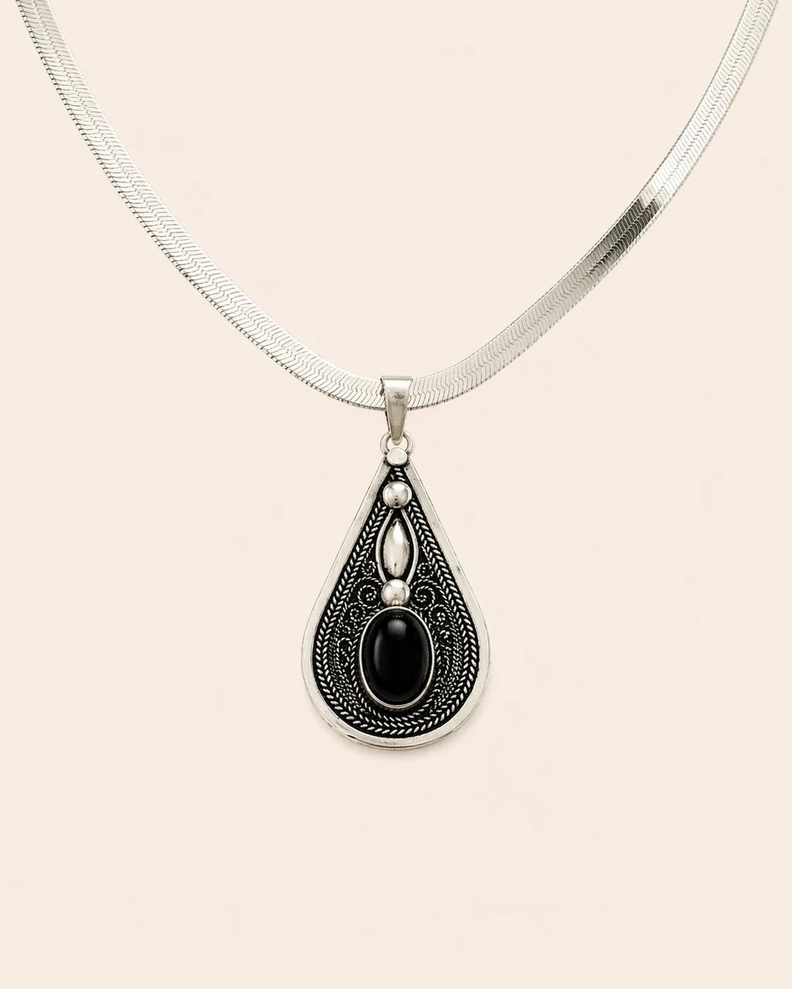 Anya – Collier et Pendentif Amazigh en Argent