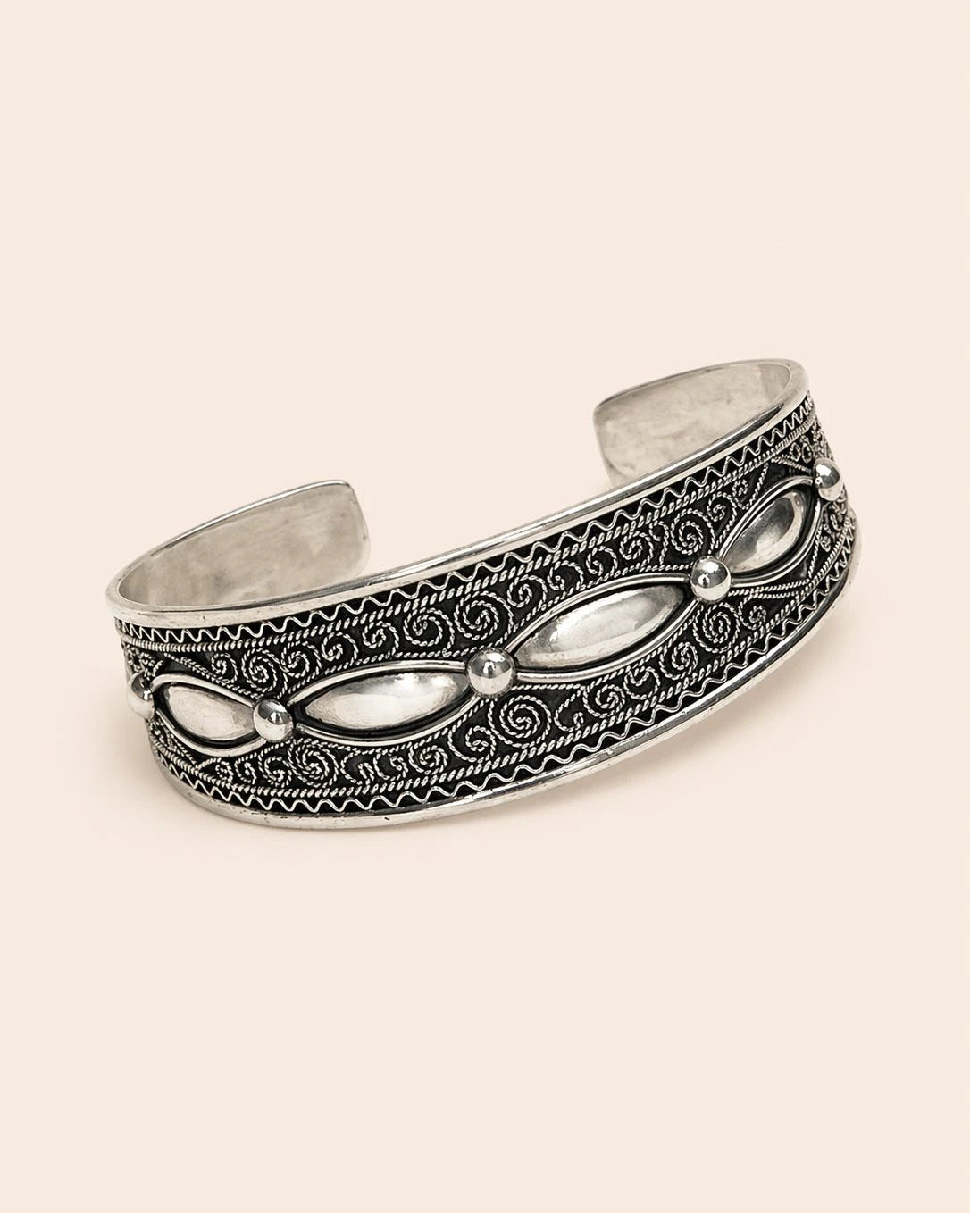 Anya – Manchette en Argent Amazigh