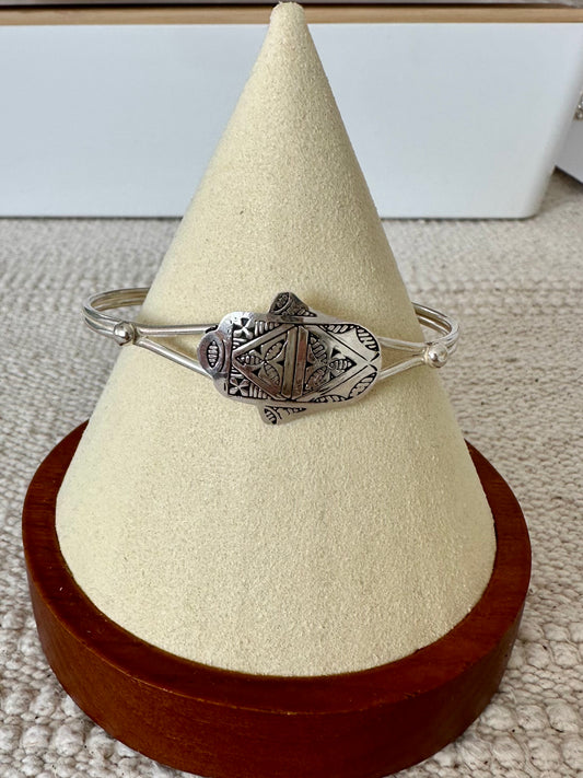Fatma – Amazigh Hamsa Silver Bracelet 2025