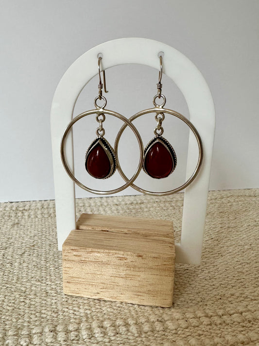 Houria - Circle Hoop Earrings with red Onyx