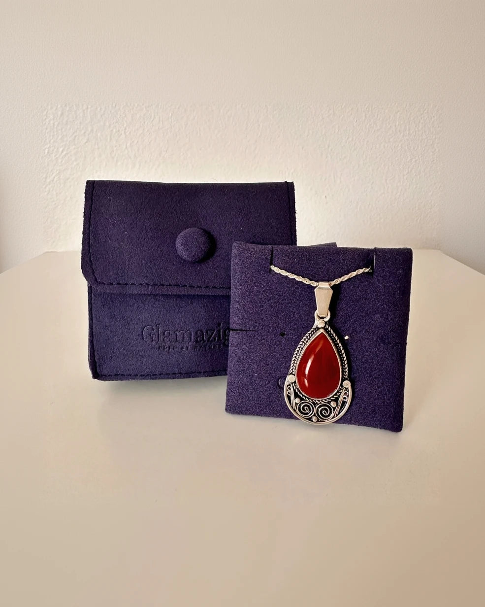 tarra-amazigh-silver-onyx-pendant-necklace