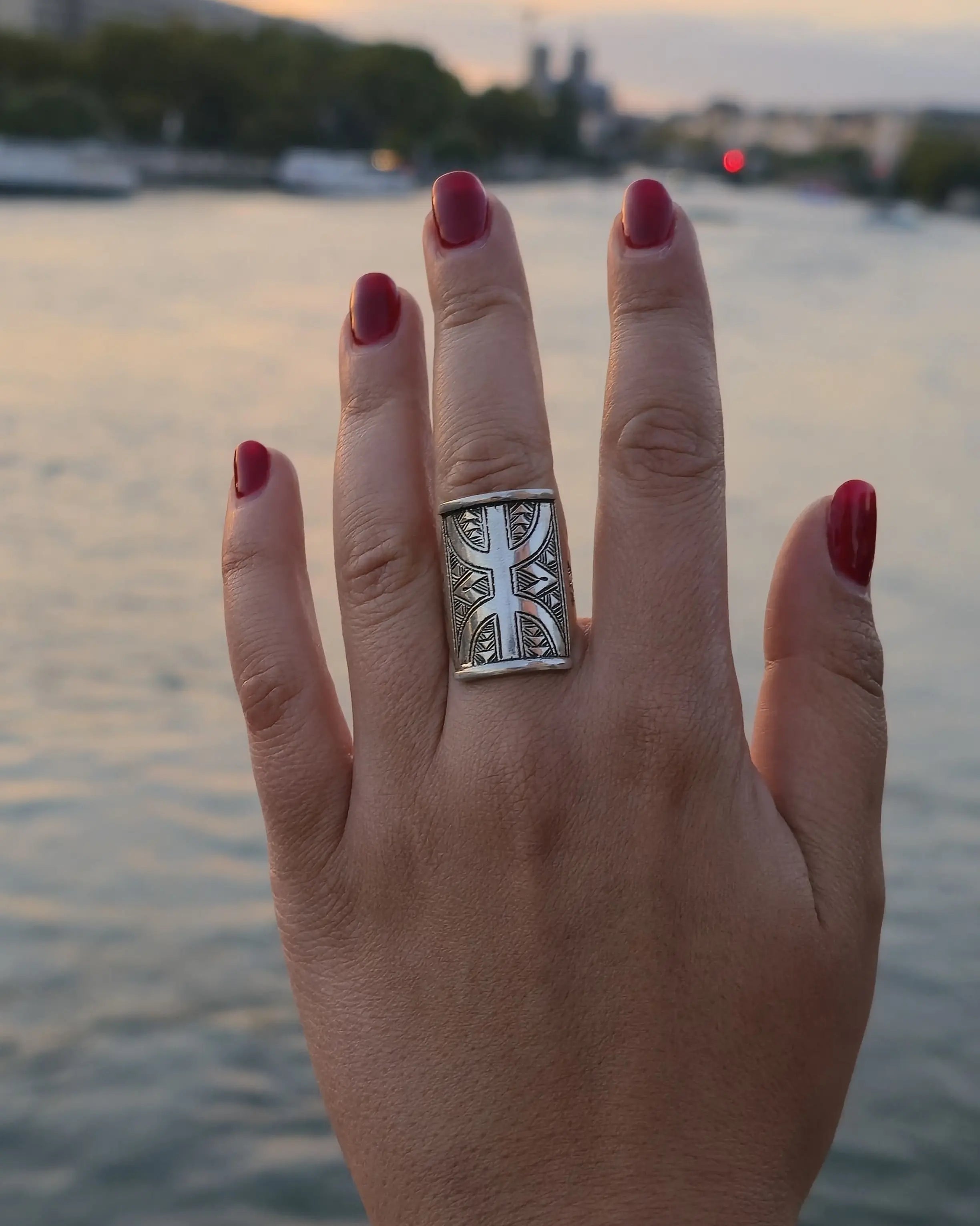 Tazrin – Bague Amazigh Yaz en Argent Réglable