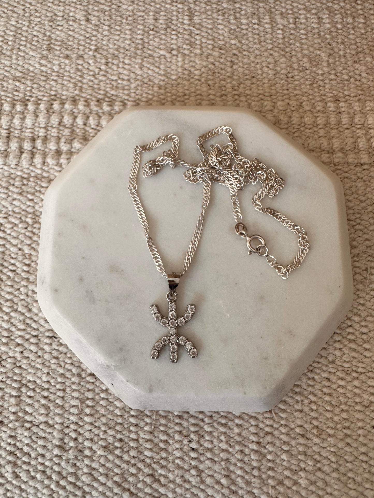 Tifawin - Silver Yaz pendant and necklace