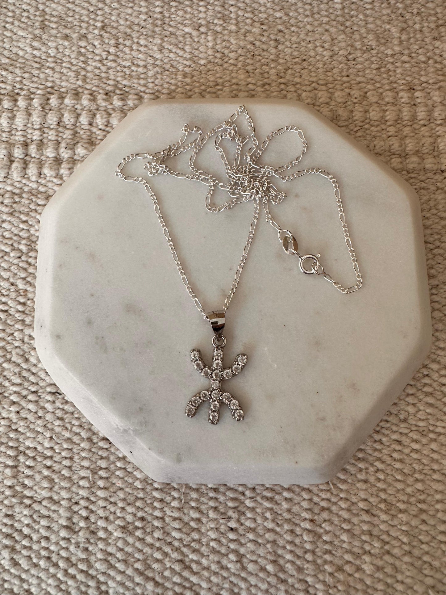 Tifawin - Silver Yaz pendant and necklace