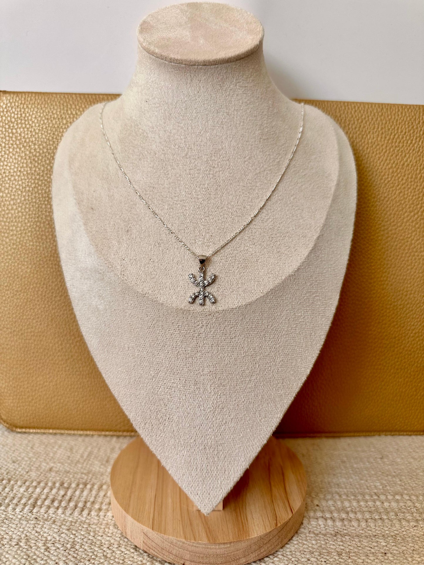 Tifawin - Silver Yaz pendant and necklace