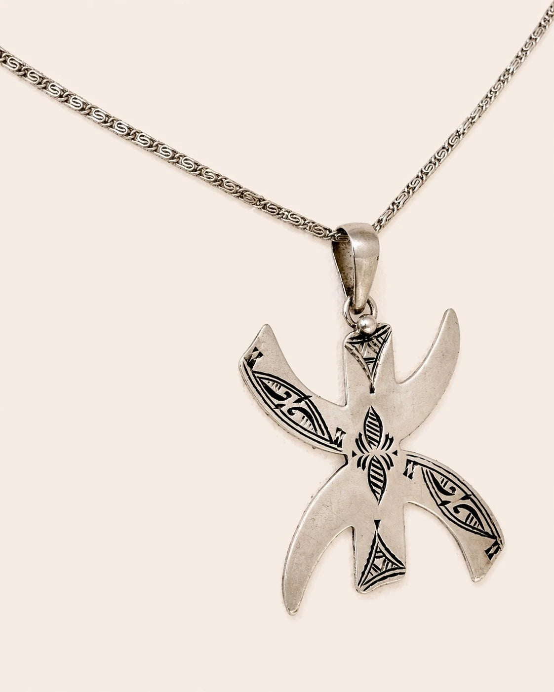 Yaz – Collier Amazigh en Argent avec Pendentif
